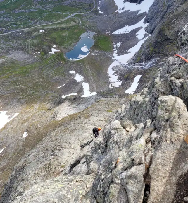 Romsdalshorn med guide – bilde 3